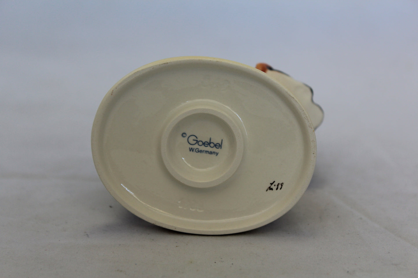 HUMMEL DOLL BATH FIGURINE