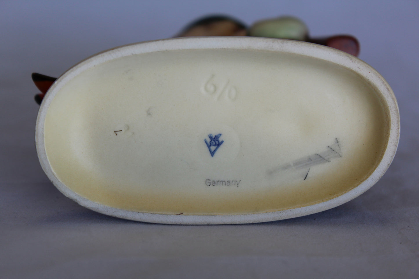 HUMMEL SENSITIVE HUNTER FIGURINE