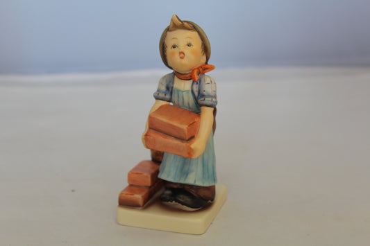 HUMMEL THE BUILDER FIGURINE