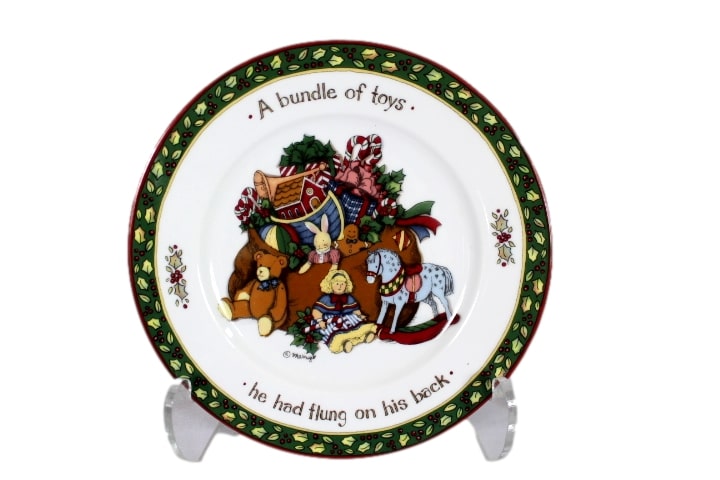 SUSAN WINGET SEASONAL CHINA SET