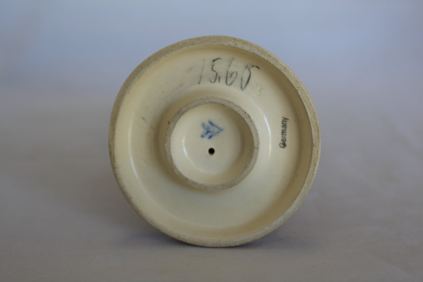 HUMMEL WAITER FIGURINE