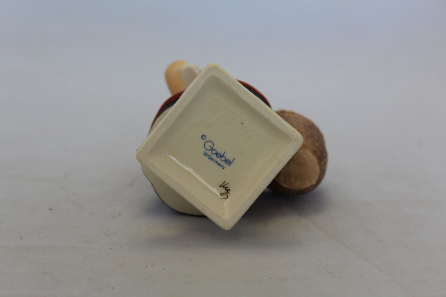 HUMMEL MEDITATION FIGURINE