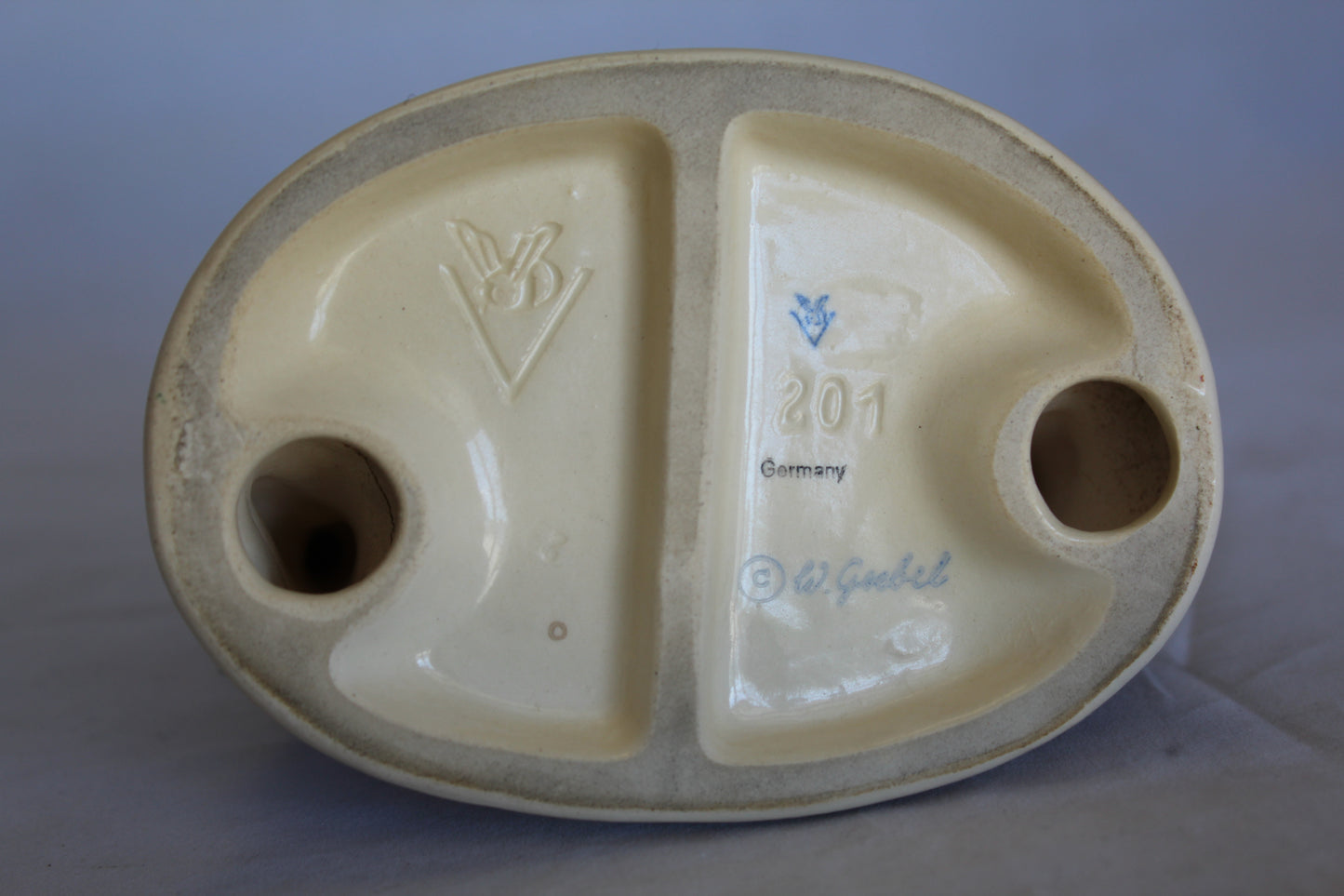 HUMMEL RETREAT TO SAFETY FIGURINE