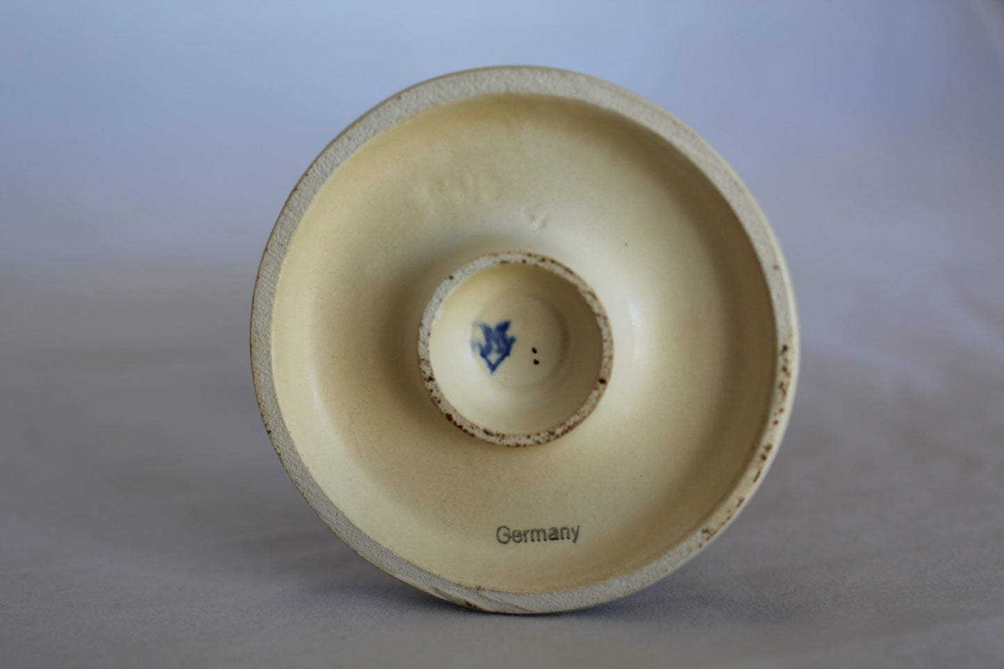 HUMMEL SCHOOL GIRL FIGURINE