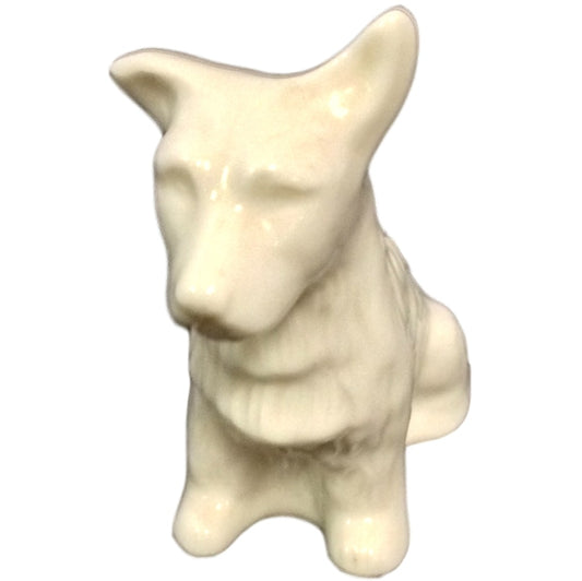 BELLEEK FIGURINE