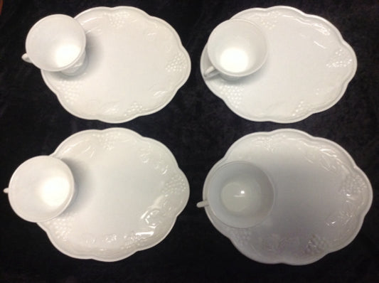 MILK GLASS SNACK PLATE WITH CUP (SET OF 4)