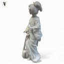 FIGURINE