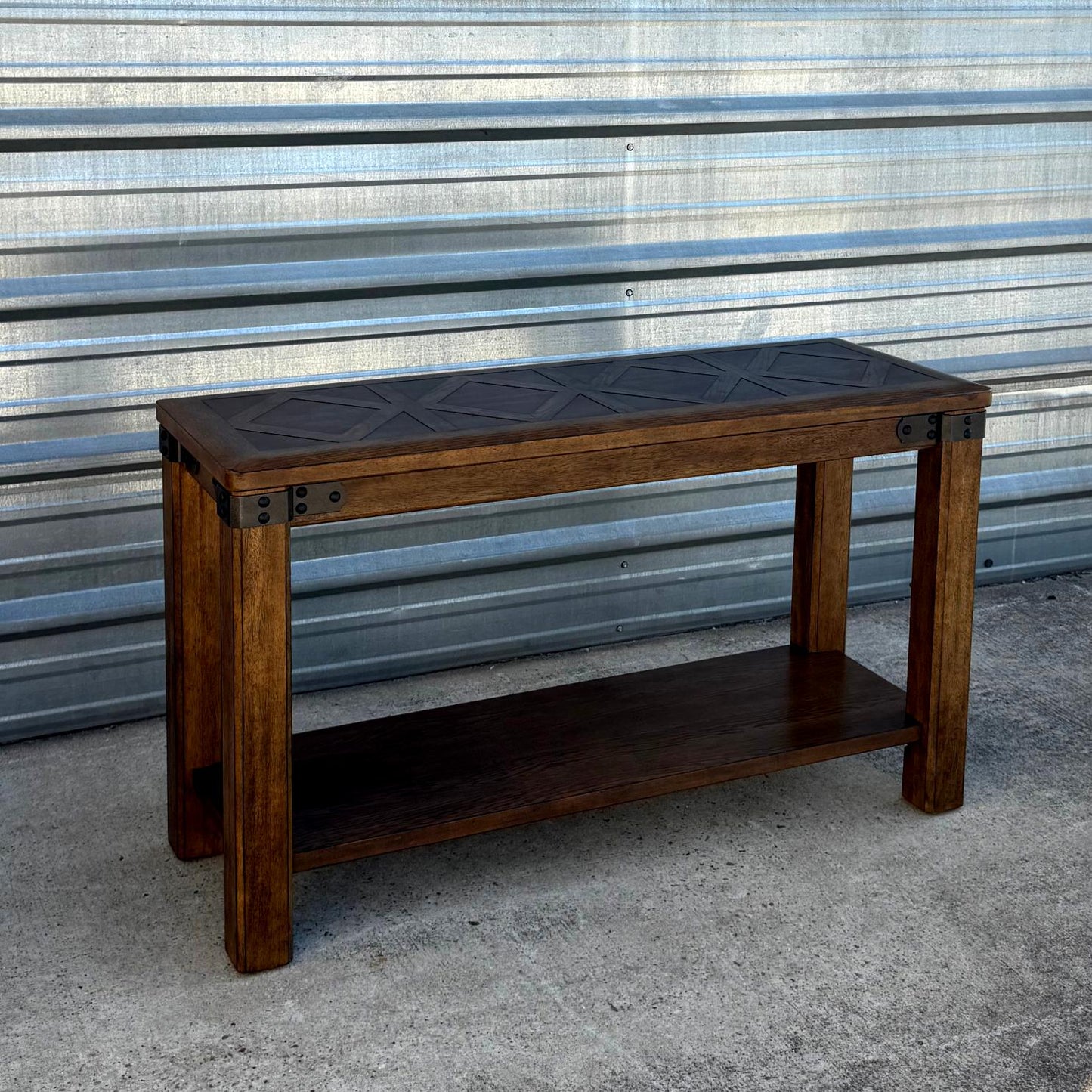 Farmhouse Style Entryway Table