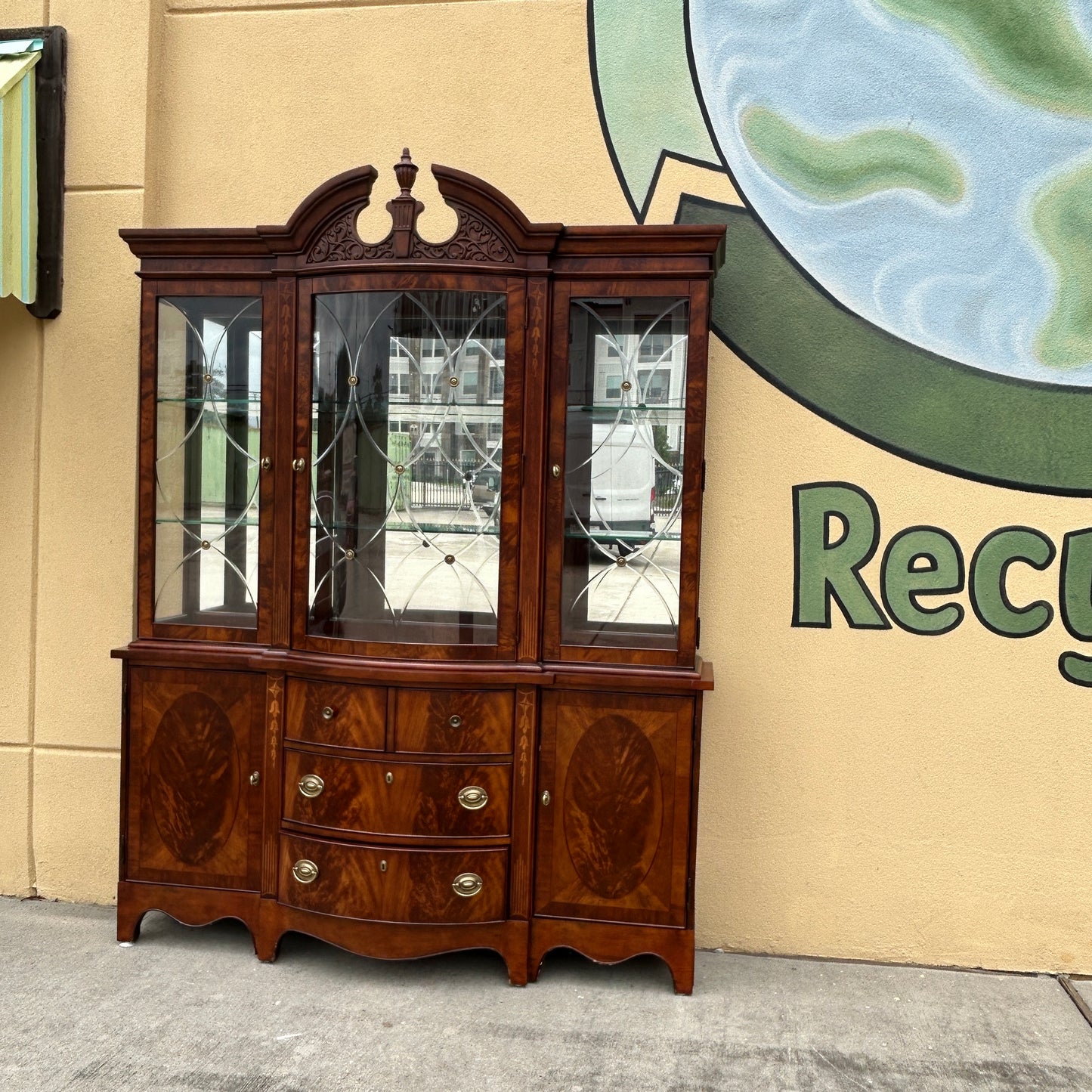 Broyhill China Cabinet