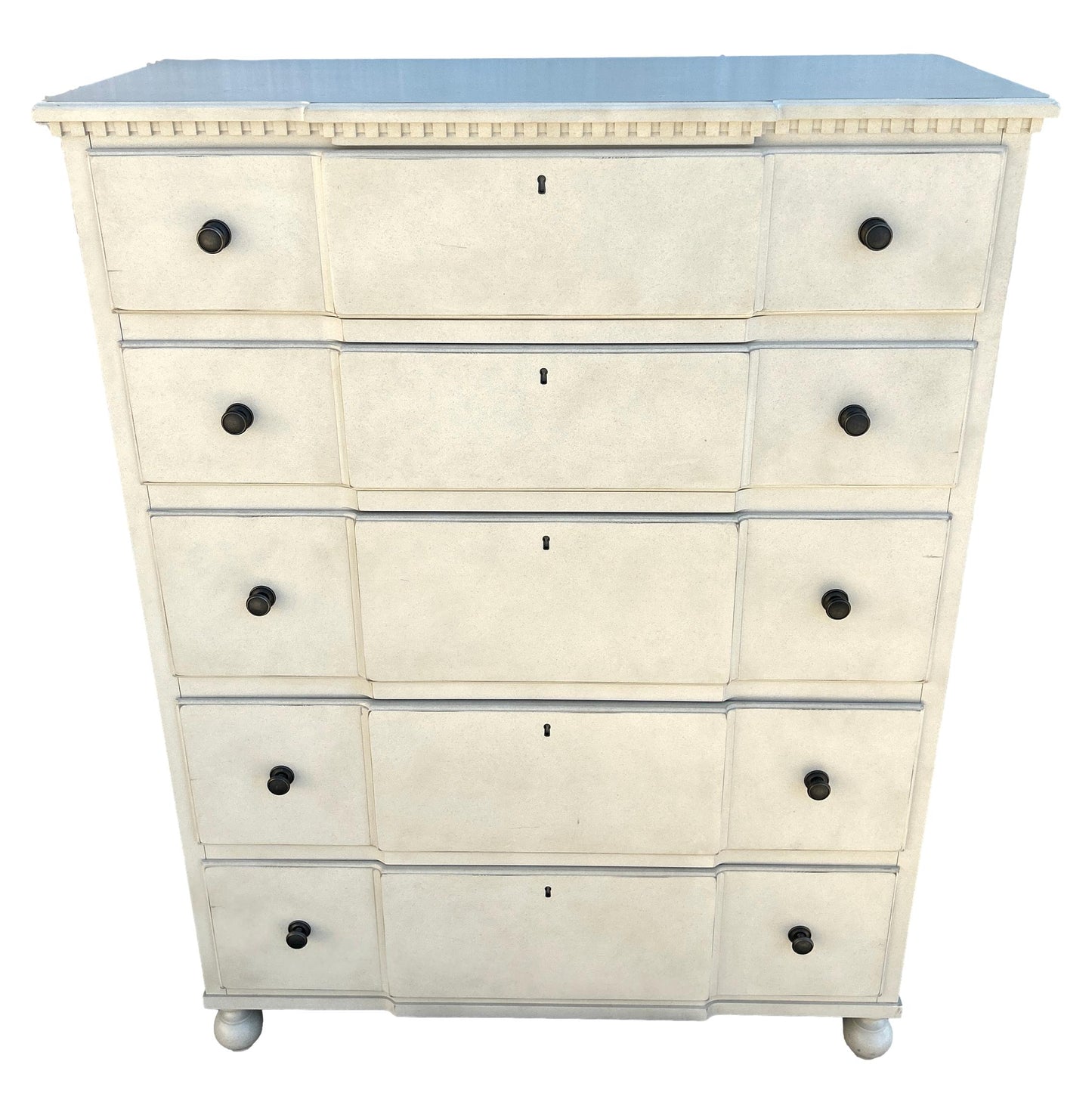 Summer White Sojourn Chest