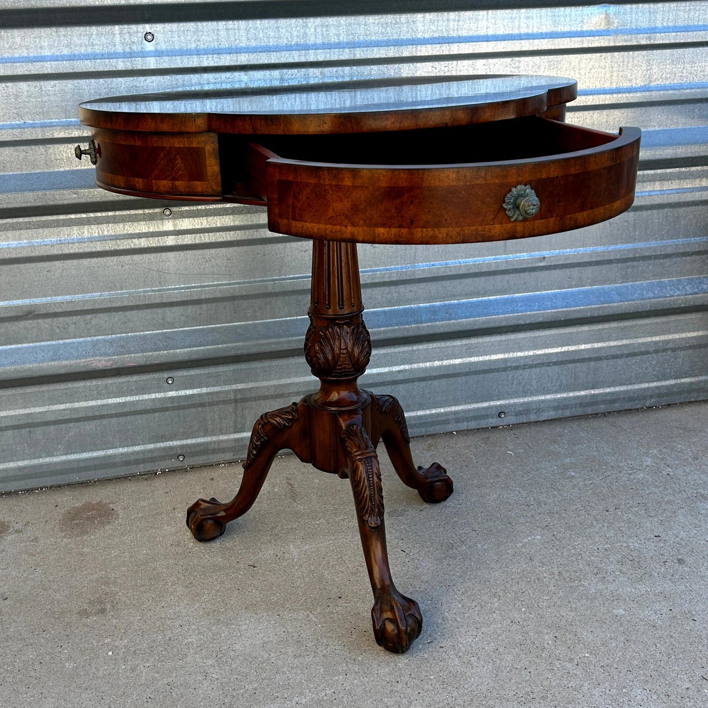 Clover Shaped Drum Table