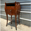 ACCENT TABLE