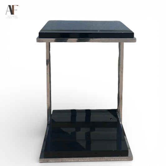 ACCENT TABLE