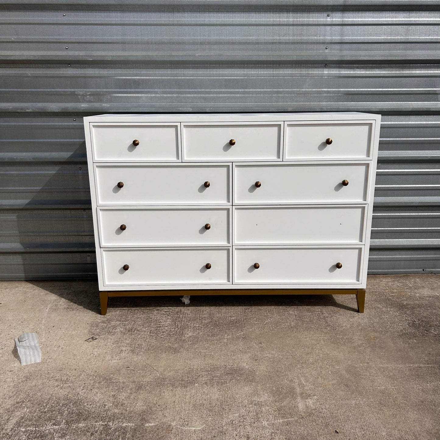 Legacy Chelsea 9 Drawer Dresser