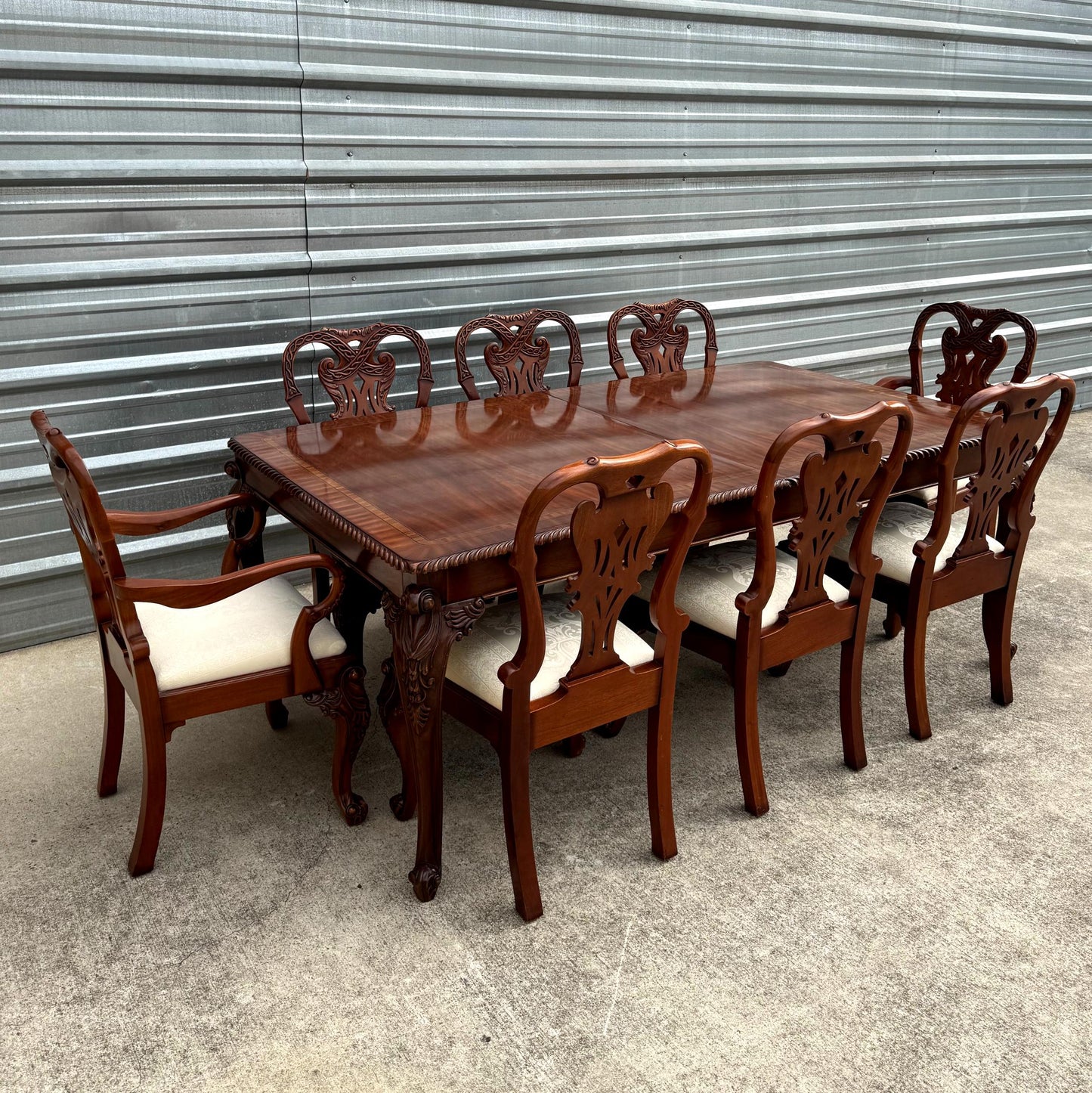 Mahogany Chippendale Table w/ 8 Chairs