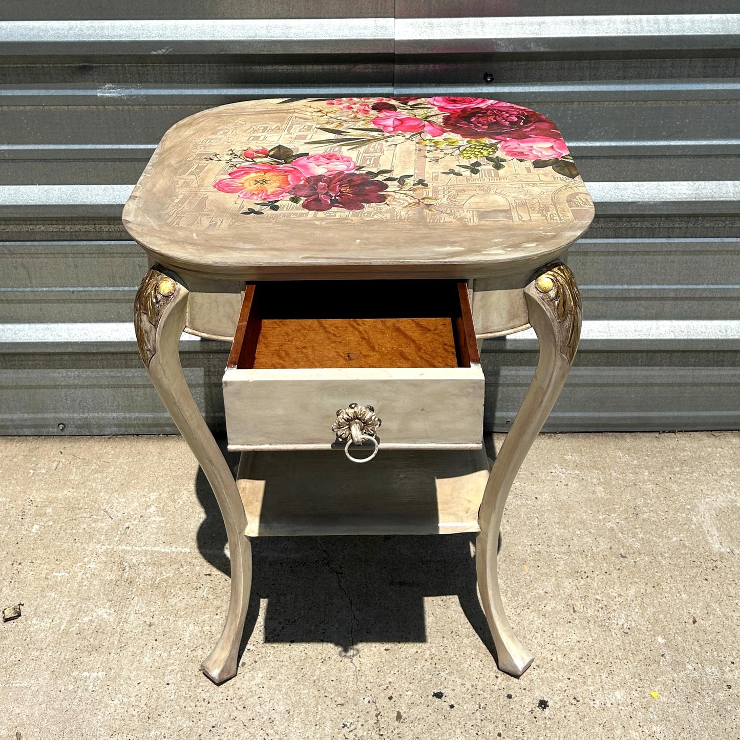 Shabby Sheek Side Table