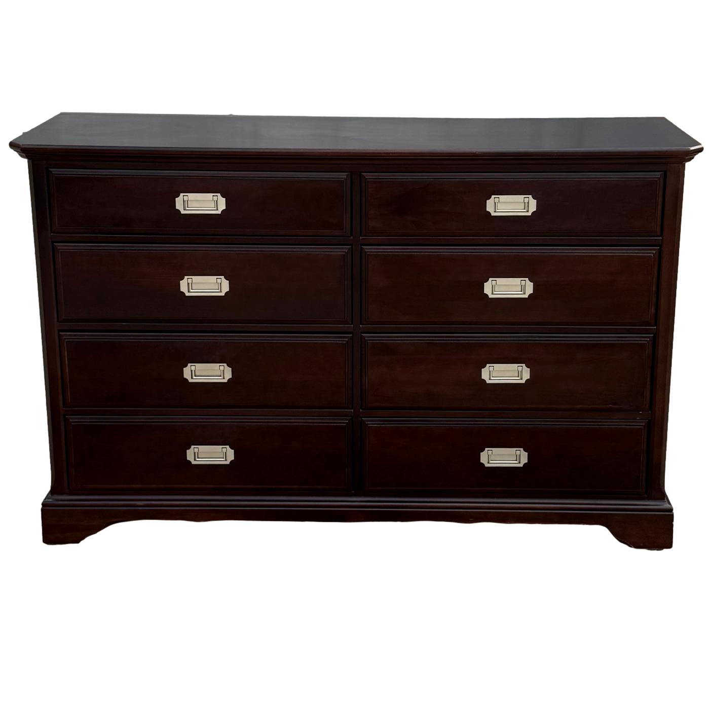 Bassett 8 Drawer Dresser w/ Mirror