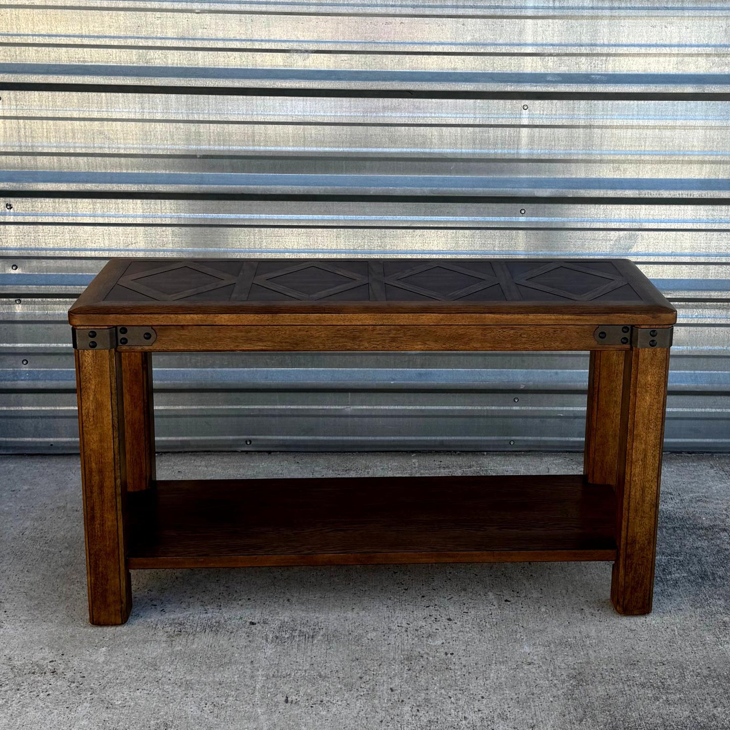 Farmhouse Style Entryway Table