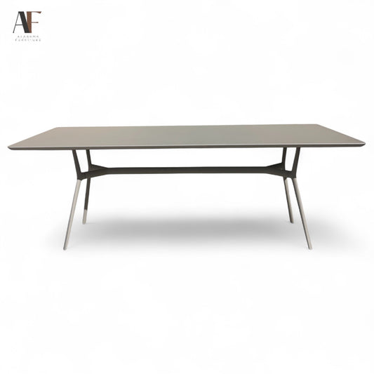 TRIBU DINING TABLE