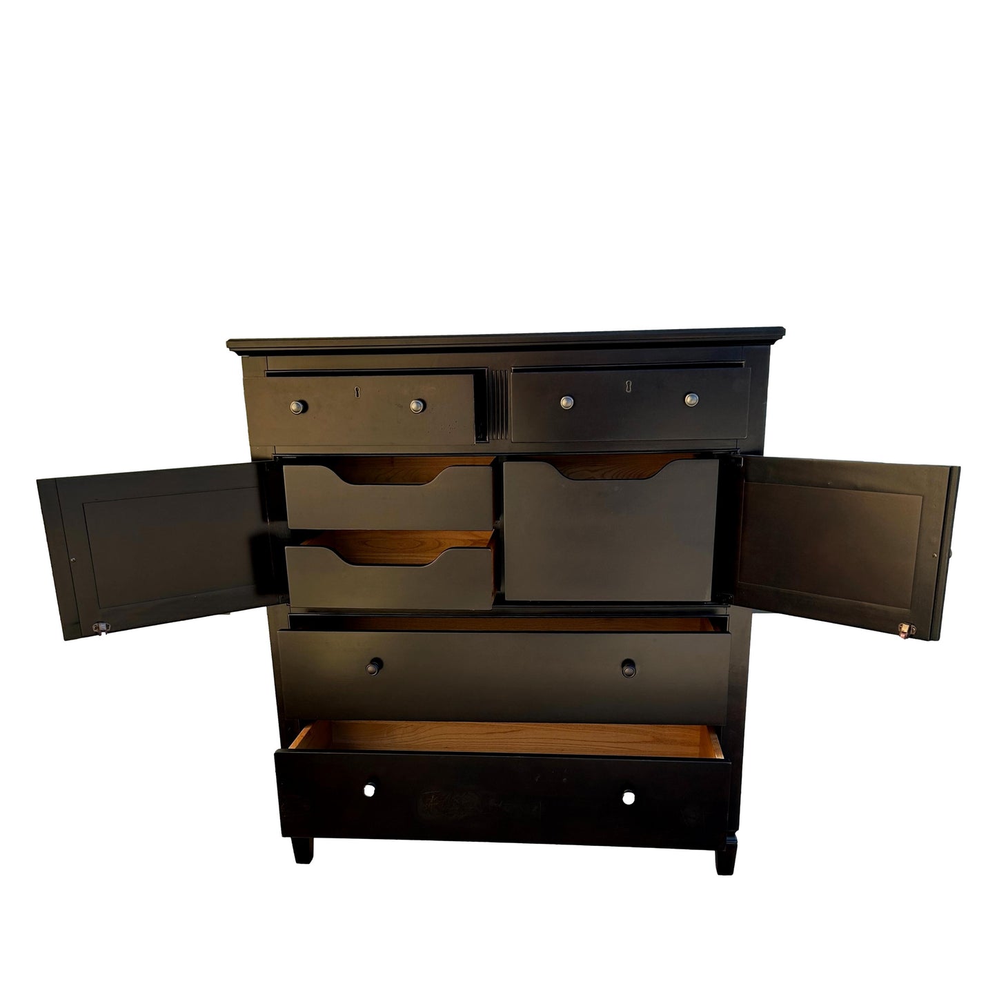 Summer Hill   Dressing Chest