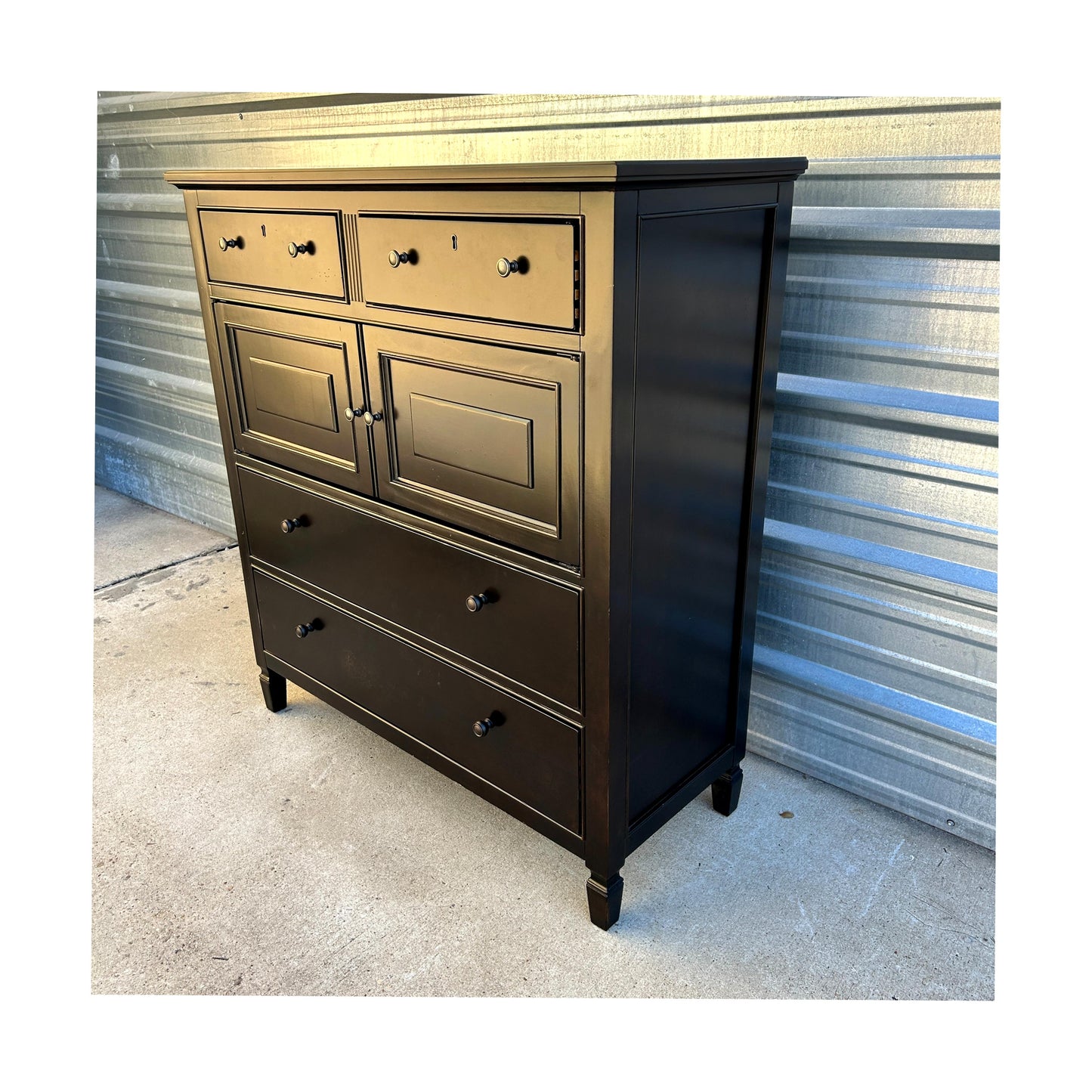 Summer Hill   Dressing Chest