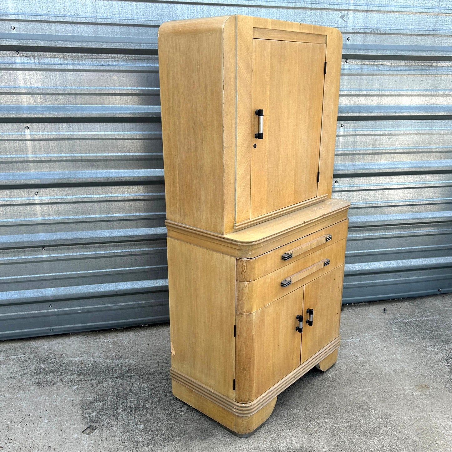 Vintage Art Deco Cabinet