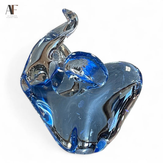GLASS ELEPHANT
