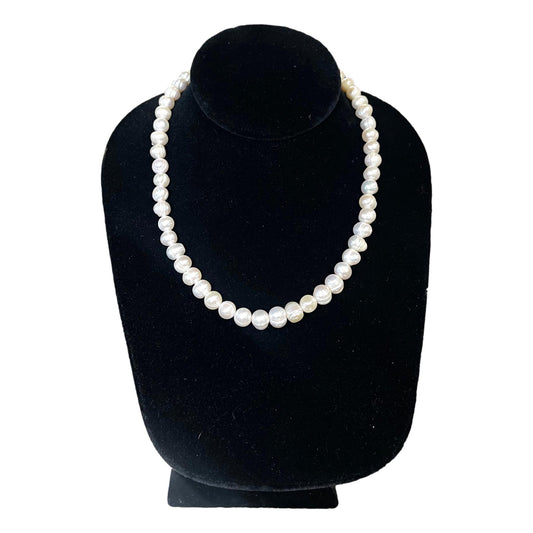 White Pearl Necklace