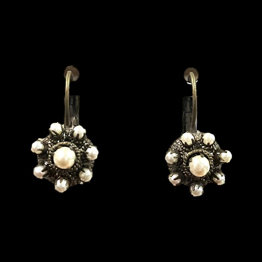 Little Pearl Earrings