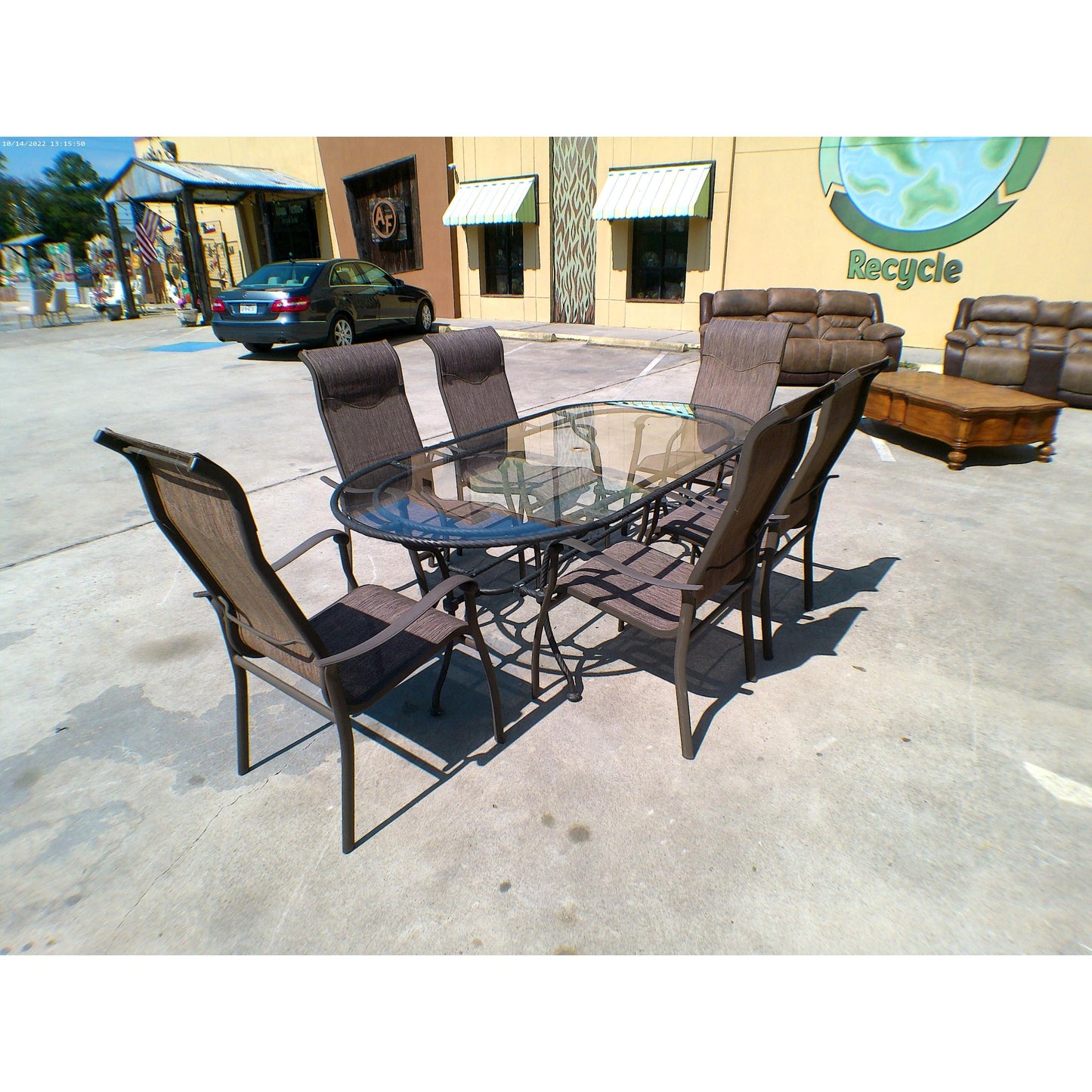 Patio Table w/ 6 Chairs