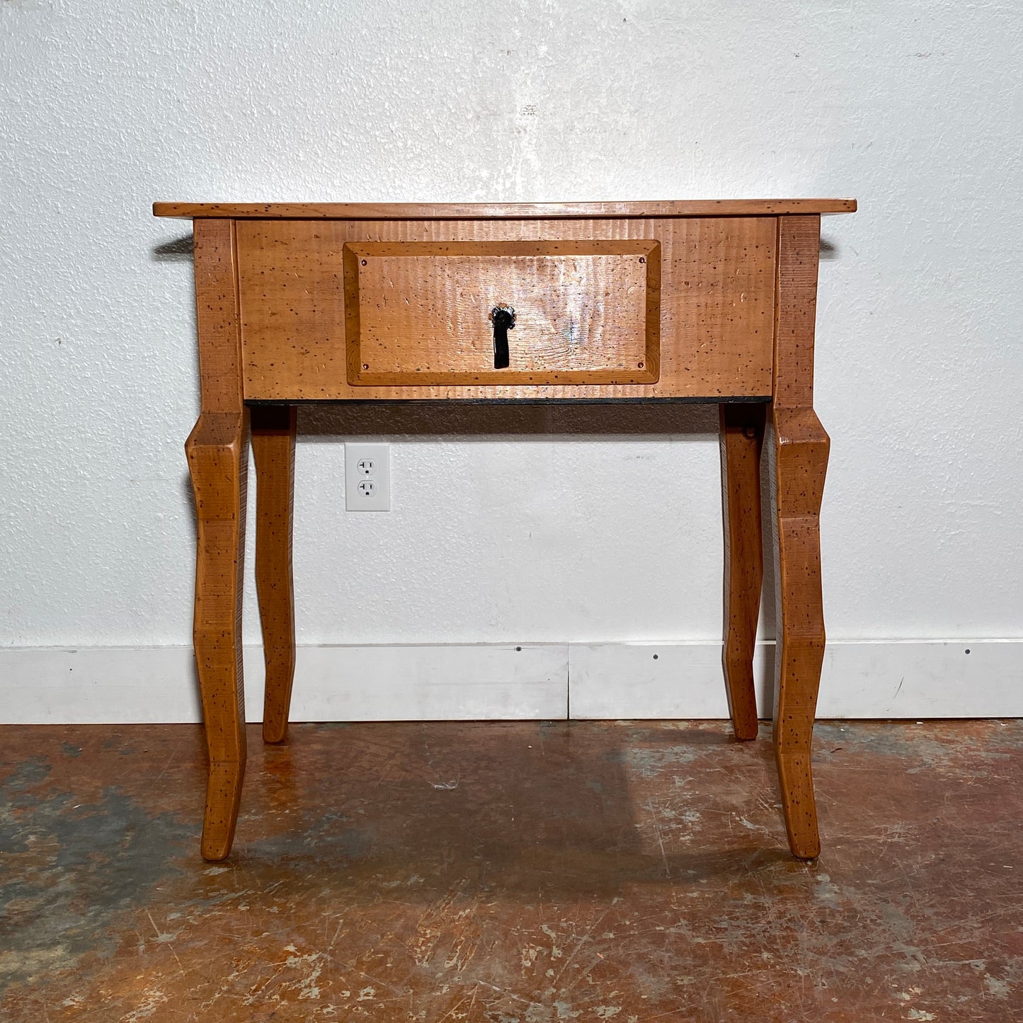 Console w/ Drawer