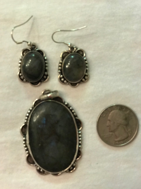 onyx and silver necklace and earrings made in India